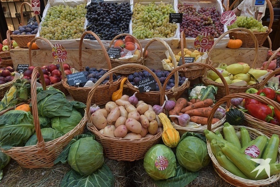    Фрукты и овощи доставили из Узбекистана, Китая и Турции Владимир ВЕЛЕНГУРИН