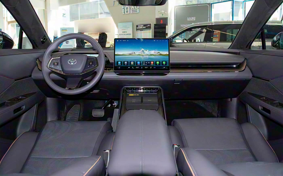 Autohome📷Toyota Platinum 7