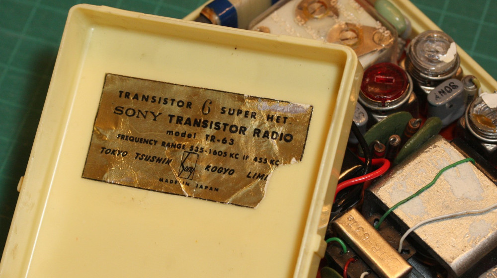    Не поверите сколько стоили первые транзисторы для радиоприемников