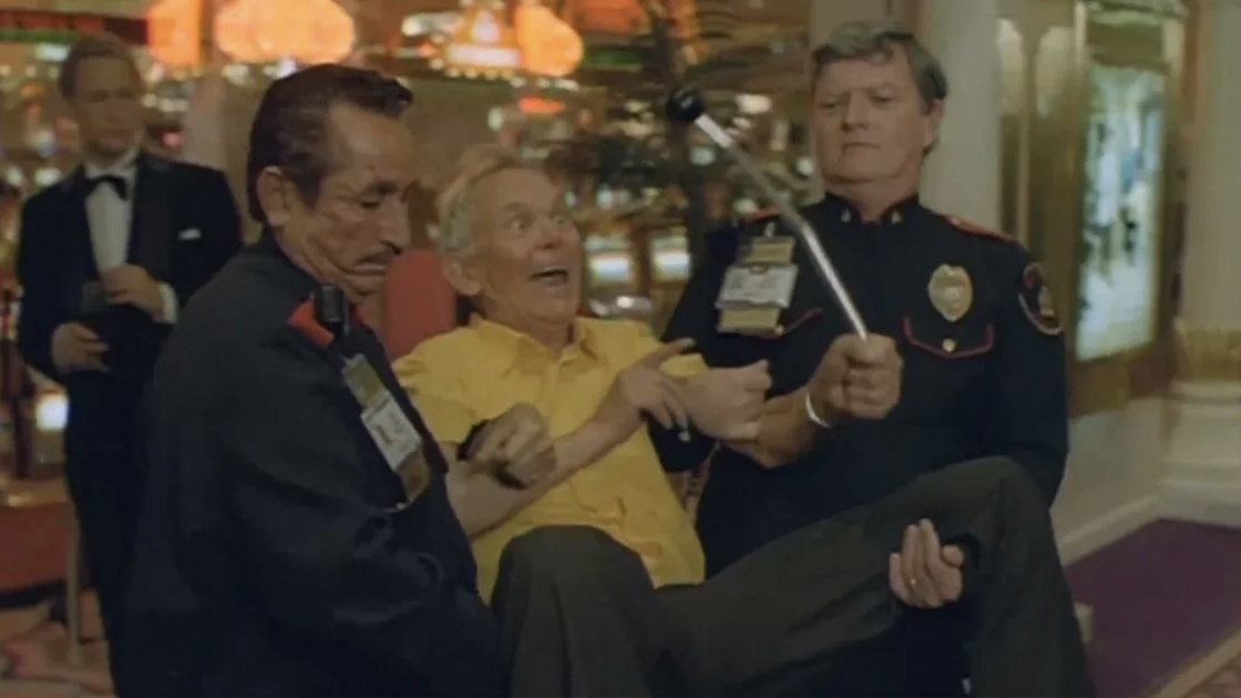 «На Дерибасовской хорошая погода, или На Брайтон-Бич опять идут дожди», к/с «Мосфильм», 1992, реж. Л. Гайдай