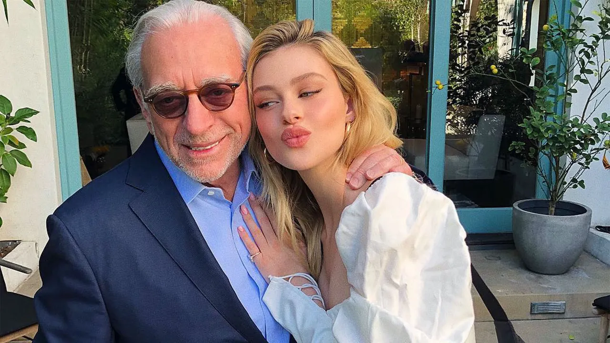 Никола Пельтц с отцом. Нельсон Пельтц - американский миллиардер и инвестор, основатель инвестиционного фонда Trian Fund Management, имеет 10 детей, был женат трижды.