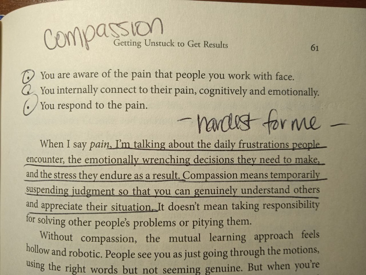 Чьи-то пометки. Ручкой - это, на мой вкус, варварство, но изучать их было интересно