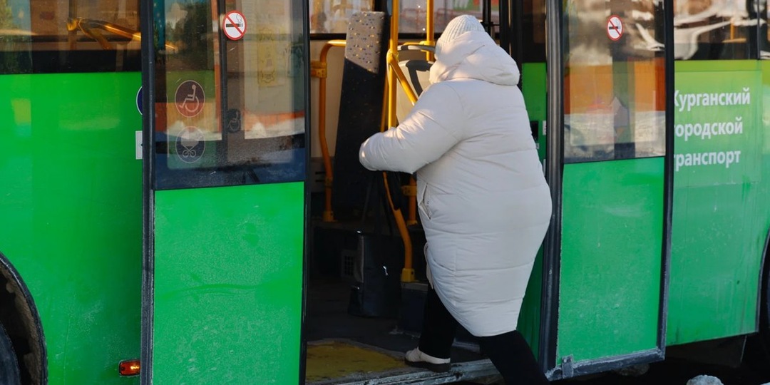 Ночной автобус, новый главный пристав и аномальные морозы: главное в Кургане за 20 января