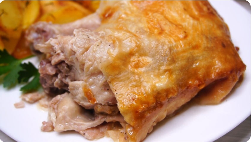 Обед, который не надоедает, а главное, готовится на раз, два: Куриные окорочка в лаваше...