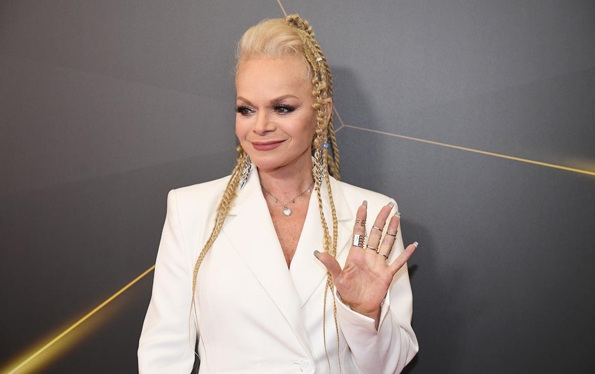 Из открытых источников в интернете. Лариса Долина.