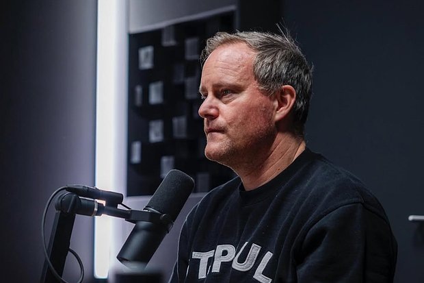    Оке Геттлих. Фото: @okegoettlich / @phwestermeyer / @omrpodcast_official