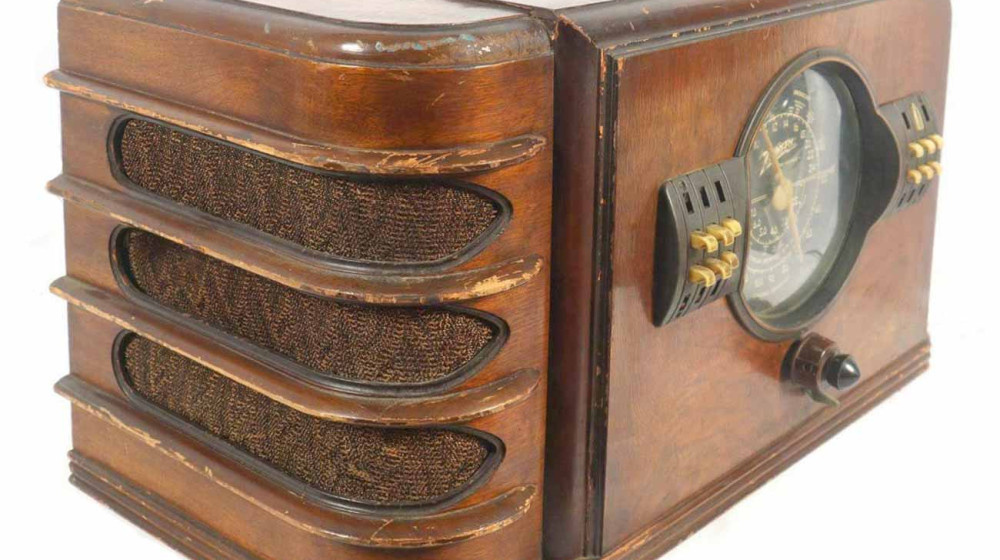    Как старый Zenith Deluxe ловит весь мир на одной ручке