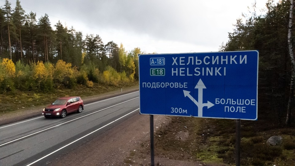    Забор достроят на границе с Россией до конца 2026 года. Юлия ПЫХАЛОВА