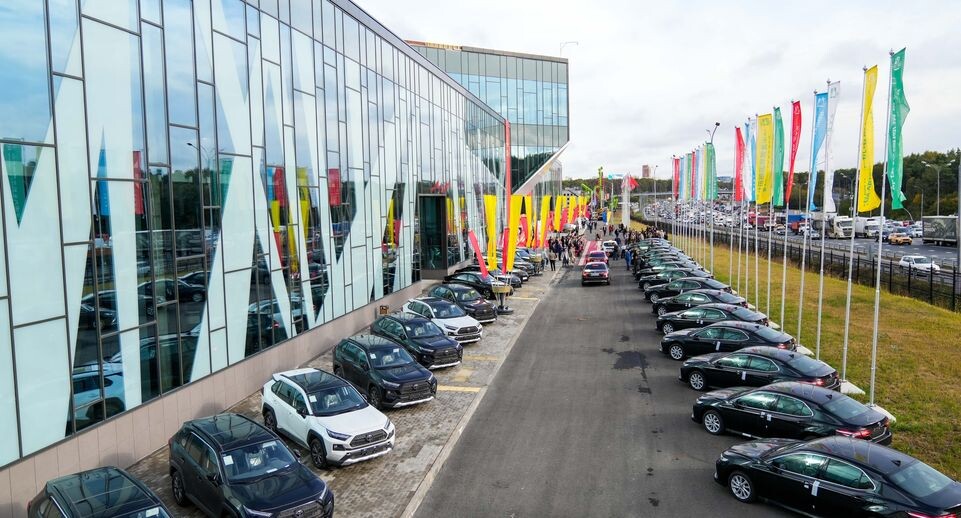 «Отказы вырастут до 40%»: новые правила оценки дохода ударят по самозанятым — как теперь взять кредит на автомобиль?