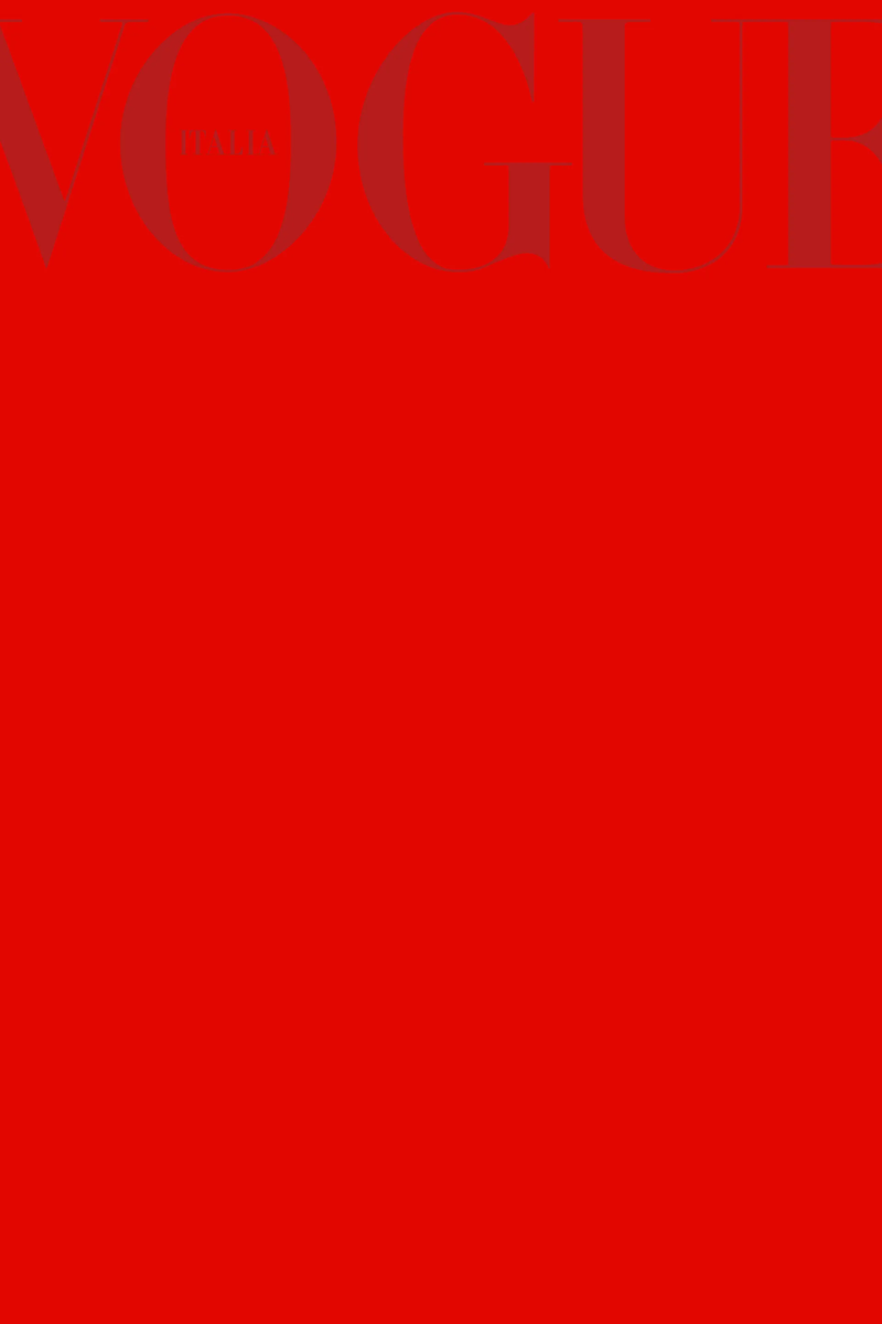 Издание сообщило, что выпустит обложку февральского номера, окрашенную в Valentino Red (Источник: Соцсети)