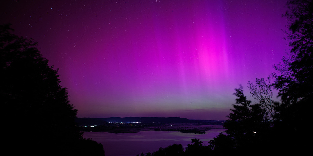 Мощный геомагнитный шторм продолжается почти сутки