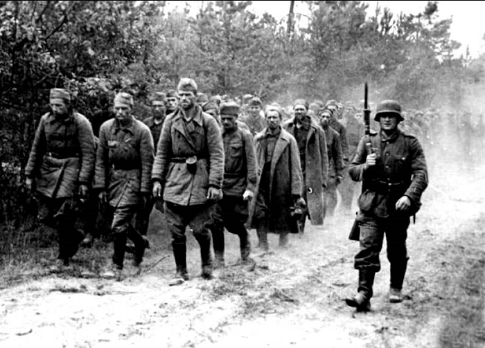 Колонна пленных