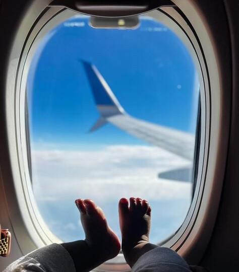 Ребенок на борту — не наказание. Исчерпывающая инструкция для летающих родителей