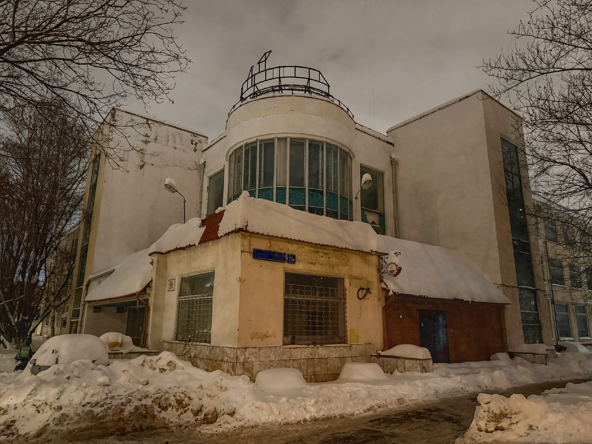 Что скрывается за неприглядным фасадом?