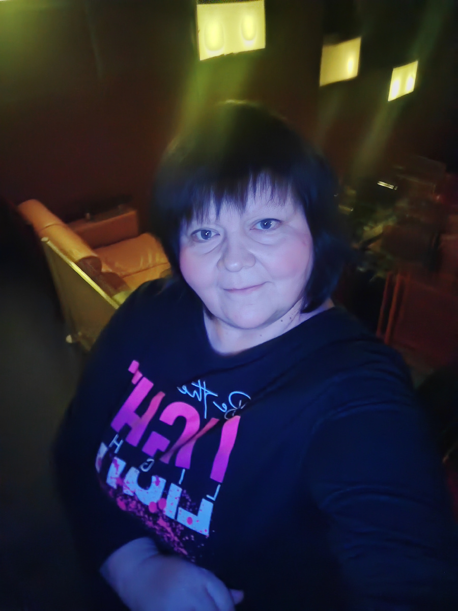 Это я в кинотеатре)