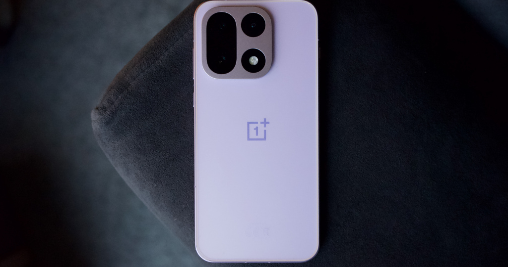 OnePlus разбирают по частям. Мы не про смартфон — бренд тихо уходит с рынка