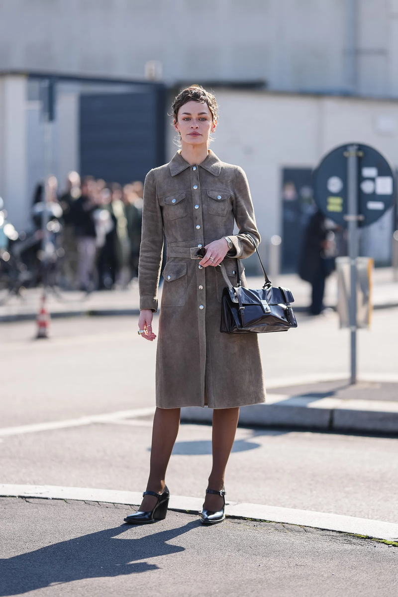 Уличный стиль с туфлями-лодочками Мэри Джейн с острым носком