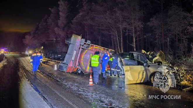 Появилось видео с места смертельного ДТП на трассе Р-21 "Кола" в Волховском районе