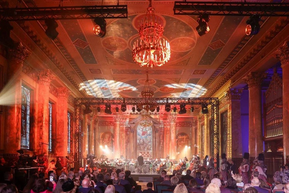    Новую сцену открыли на Английской набережной. Фото: Никита Широков АО "Петроцентр"