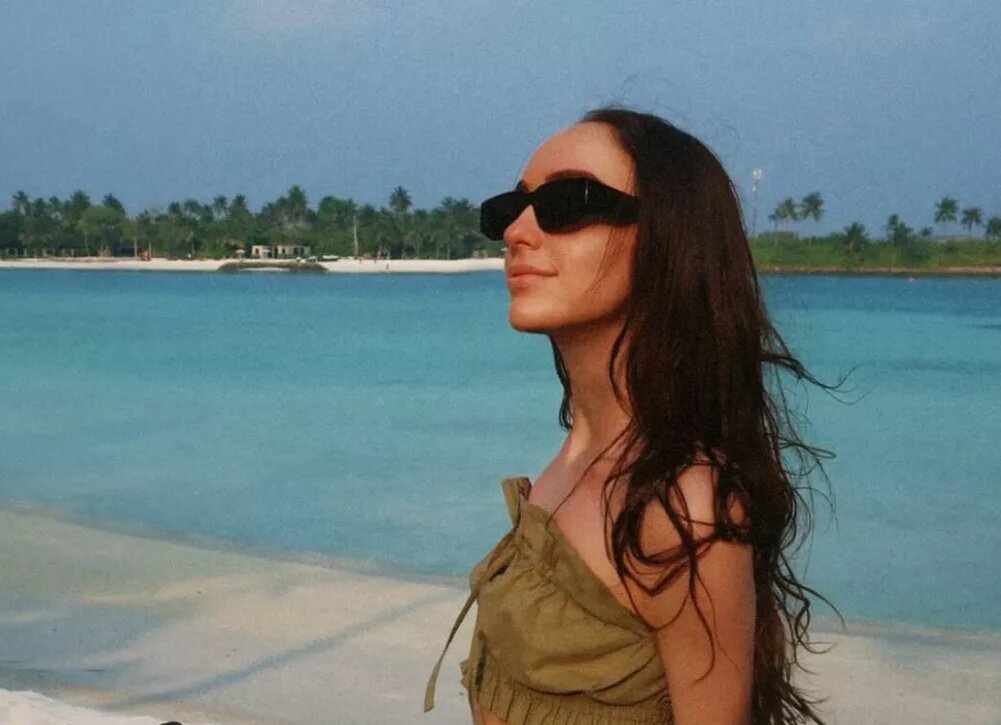    Мари Краймбрери показала фигуру в купальнике через 8 месяцев после родов