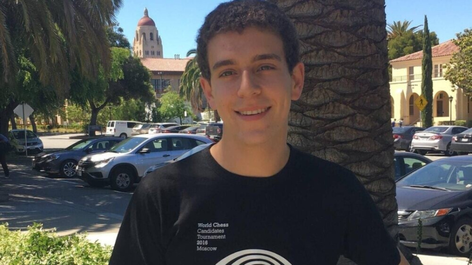    Социальные сети