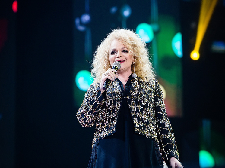     Лариса Долина. / Наталья Мущинкина