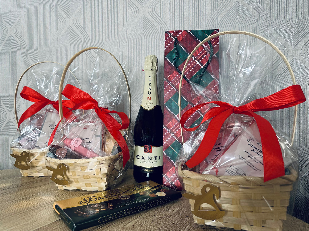 С этого года мы готовим четыре подарка в сад.