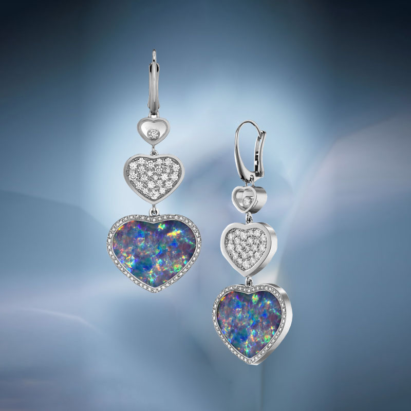 Серьги Chopard Happy Hearts из белого золота с опалами и бриллиантами
