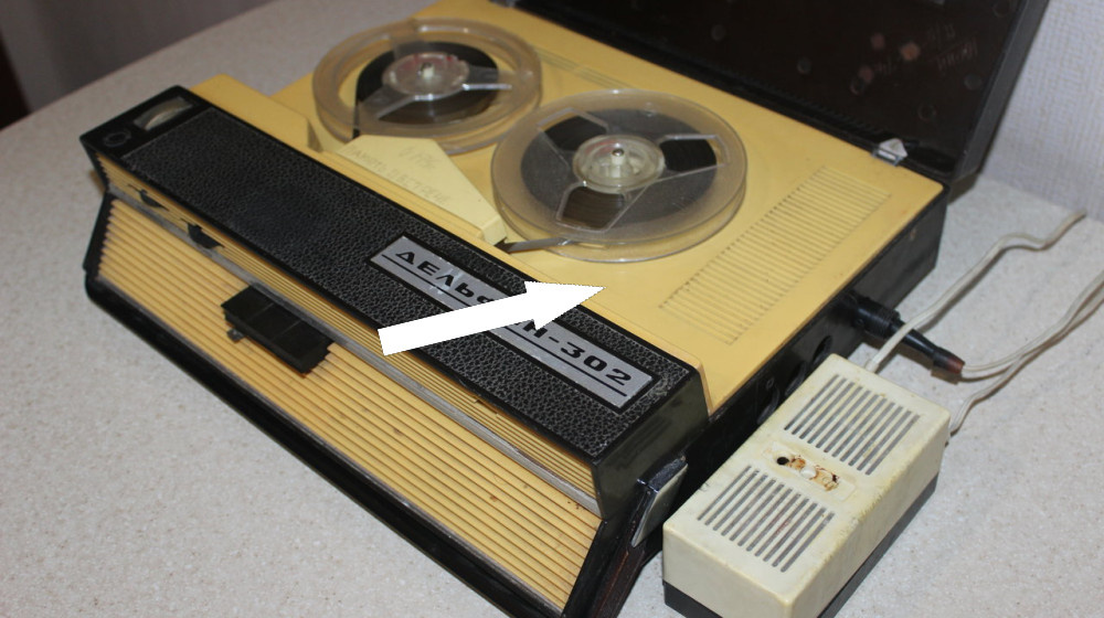    Почему советский магнитофон-кaнгуру Электрон стал легендой