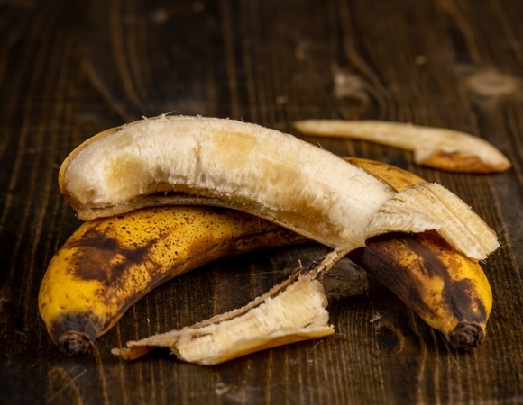 Не выбрасывай бананы! 7 вкусных лайфхаков для переспевших плодов