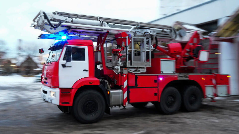     Пожар охватил жилую многоэтажку и парковку после атаки БПЛА в Адыгее ИЗВЕСТИЯ/Архив «Известий»