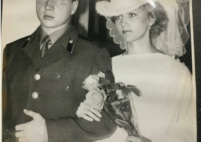 Хуже предательства: Что делали в СССР с девушками, которые заводили нового парня, пока жених служил? .