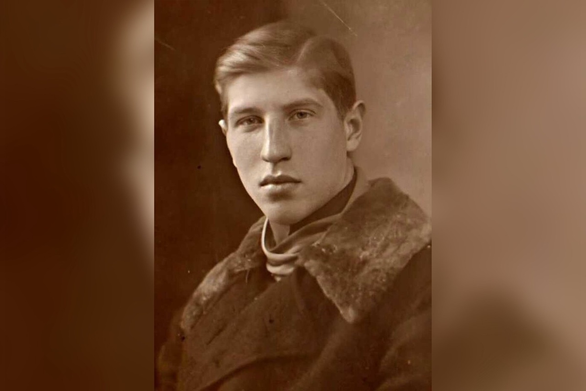 С юности мечтал о балете.