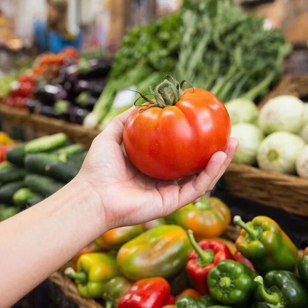 Пусмь слишком мягкие помидоры умрут своей смертью в магазине, а не у вас в холодильнике