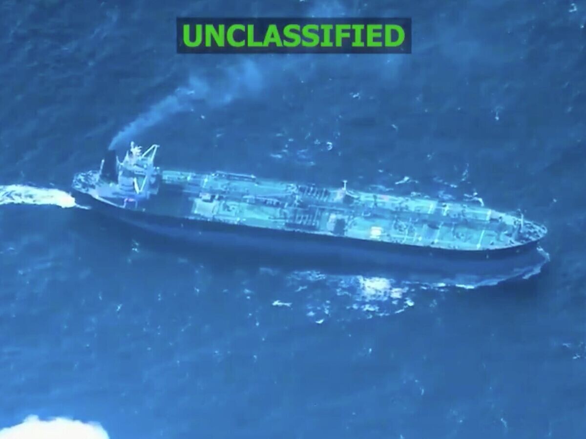    Танкер "Сагитта" в водах Карибского моря. Кадр видео | © SOUTHCOM