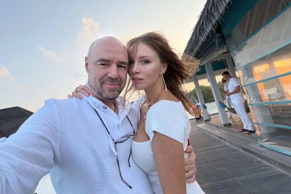    Полина Диброва и Роман Товстик Социальные сети