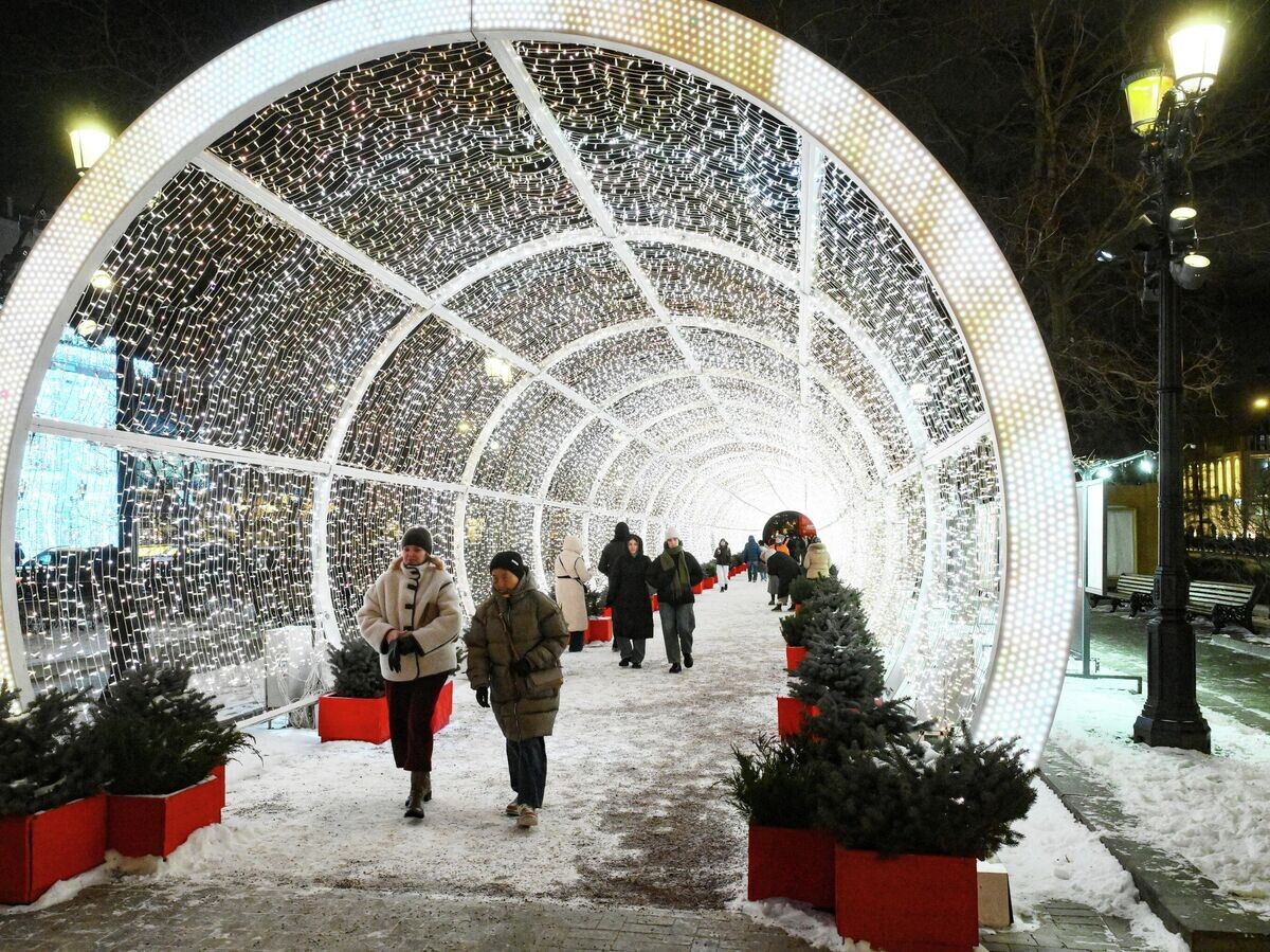    Предновогодняя Москва | © РИА Новости / Илья Питалев