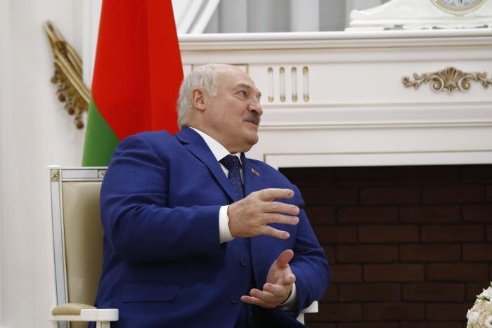 Александр Лукашенко. Обложка © Life.ru