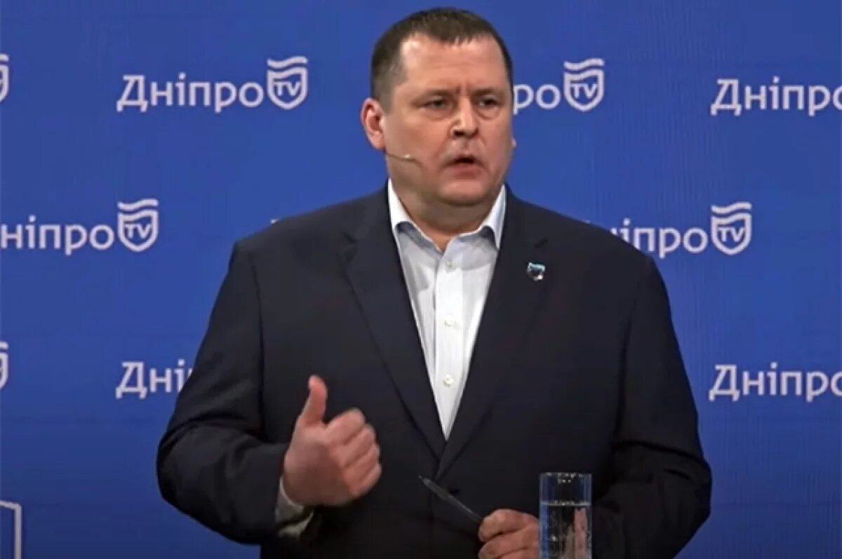    Внесенного в России в списки террористов и экстремистов политика поймали на коррупции.