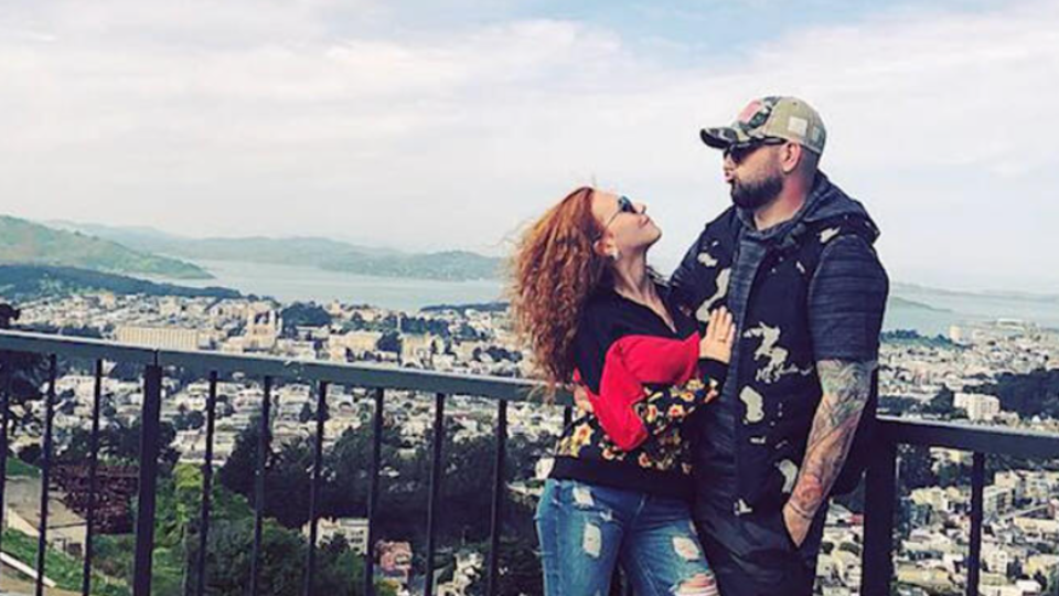     Жена пловца Свечникова заявила о сходстве найденного в Босфоре тела с ее мужем РЕН ТВ