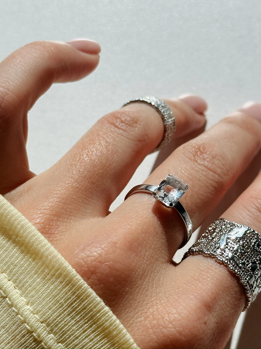 Серебряное кольцо «Лед»