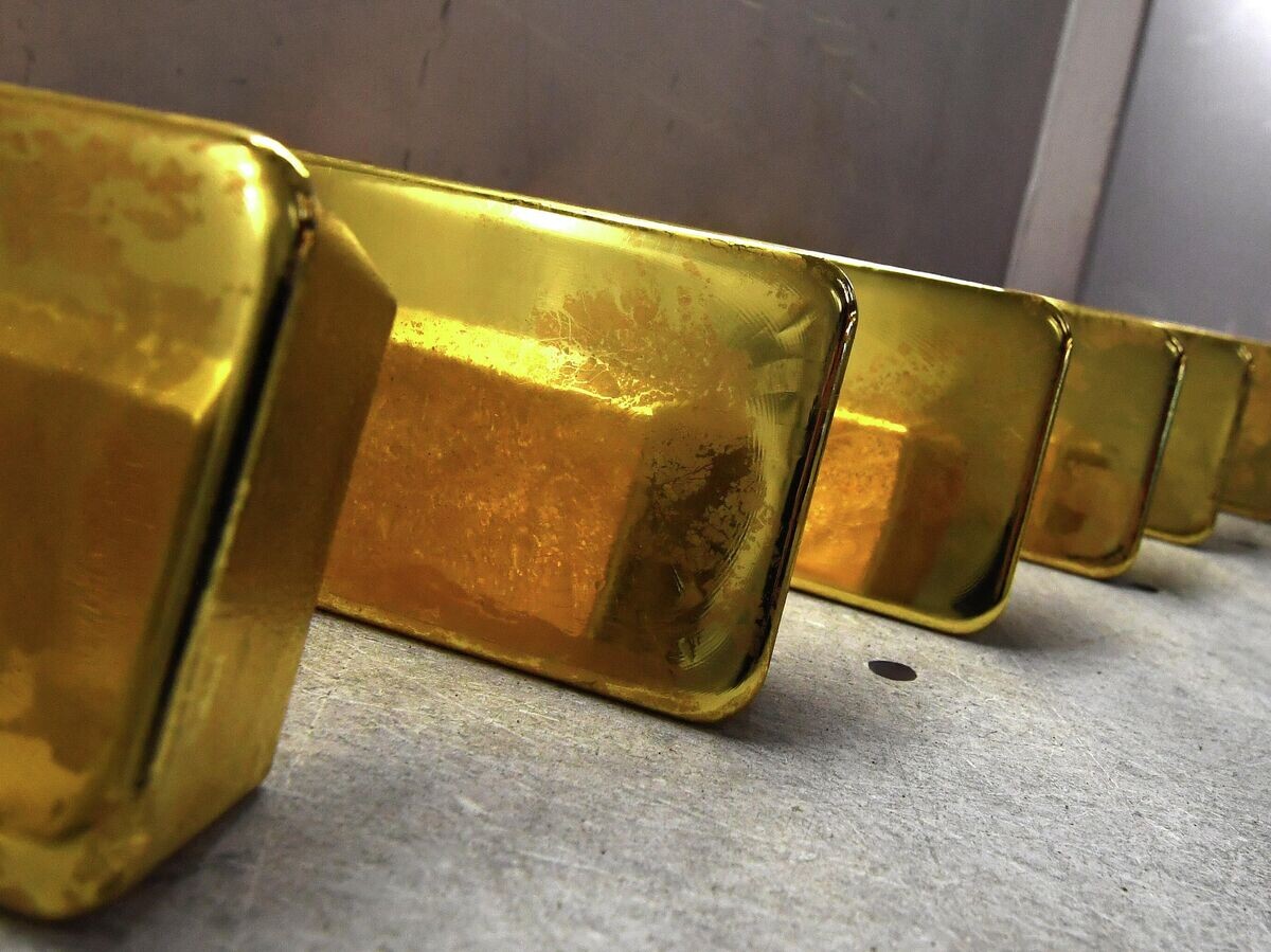    Золотые слитки© РИА Новости . Илья Наймушин