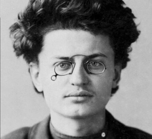 Лейба Бронштейн и его единоверцы. Сети сионизма.Убийство Ленина.