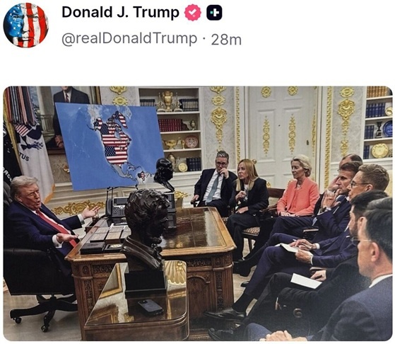    Трамп в своей соцсети Truth откровенно троллит датчан, демонстрируя, что Гренландия уже у него в кармане. Скриншот