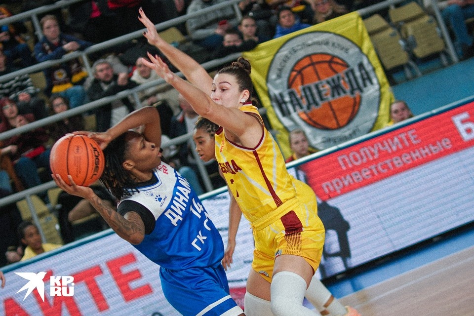    Встреча в Оренбурге завершилась со счетом 77:72 в пользу "Надежды". Яна Вежлева