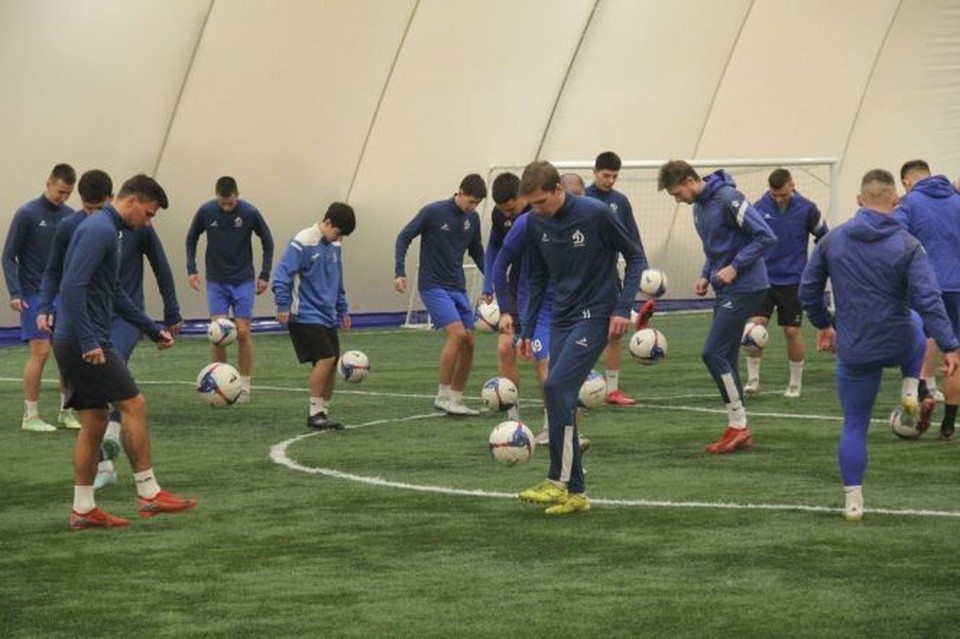    Занятие с мячами Министерство спорта Алтайского края