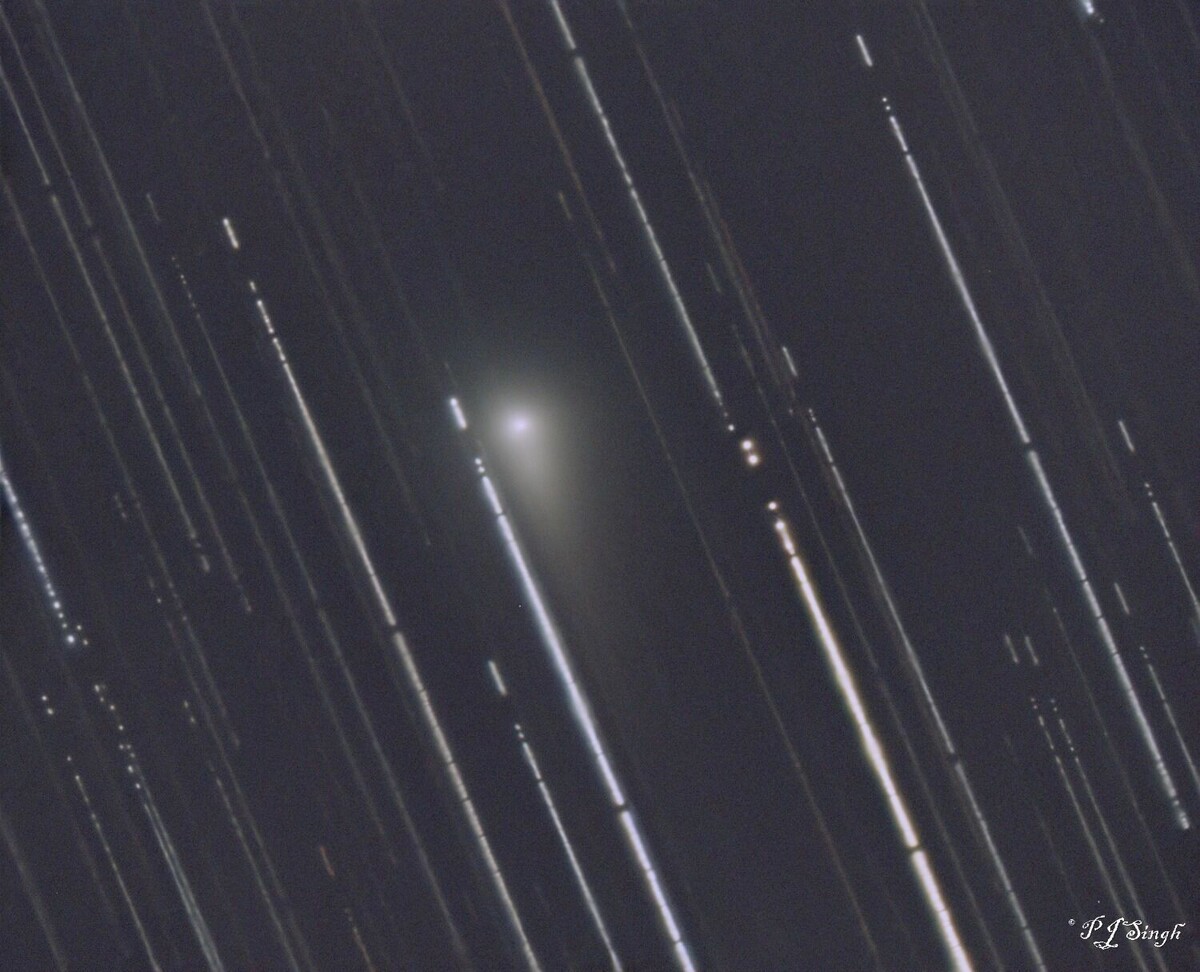    Фото кометы 3I/ATLAS, сделанное 26 декабря 2025 года   commons.wikimedia.org