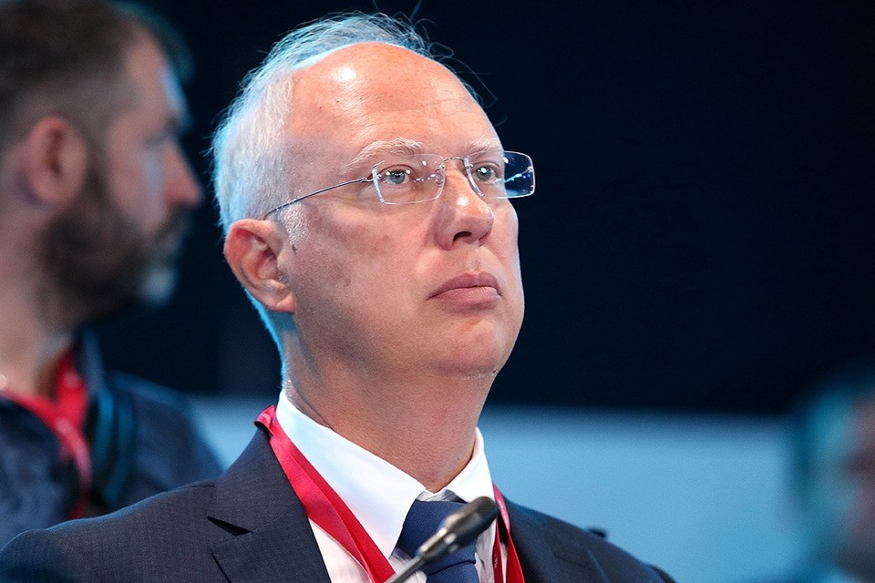    Дмитриев: ЕС ждет похвалы Байдена использованием «торговой базуки» против США GLOBAL LOOK PRESS