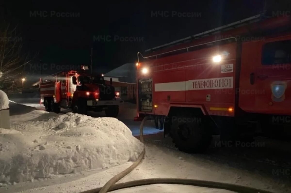    Два человека пострадали в пожарах на Среднем Урале