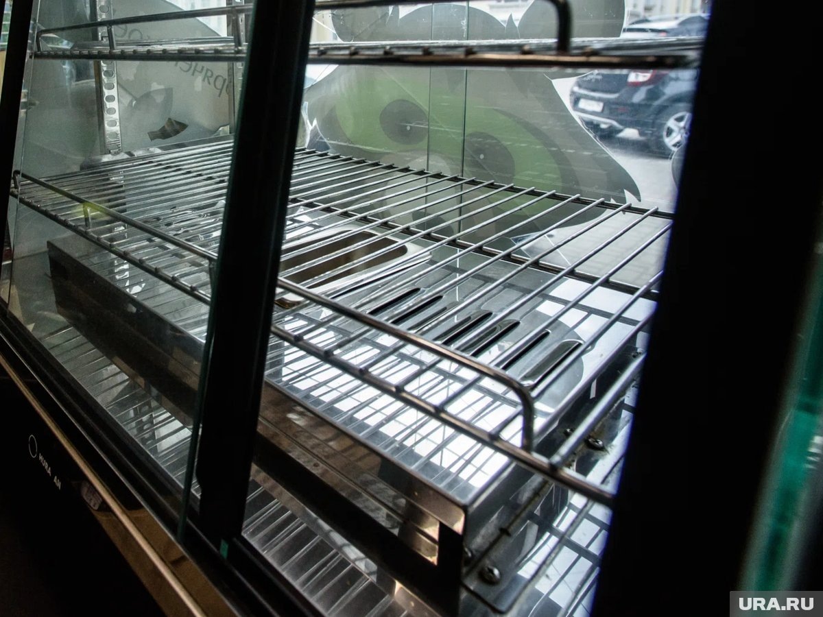     Посетители «Вкус и люди» на части адресов отмечают полупустые полки